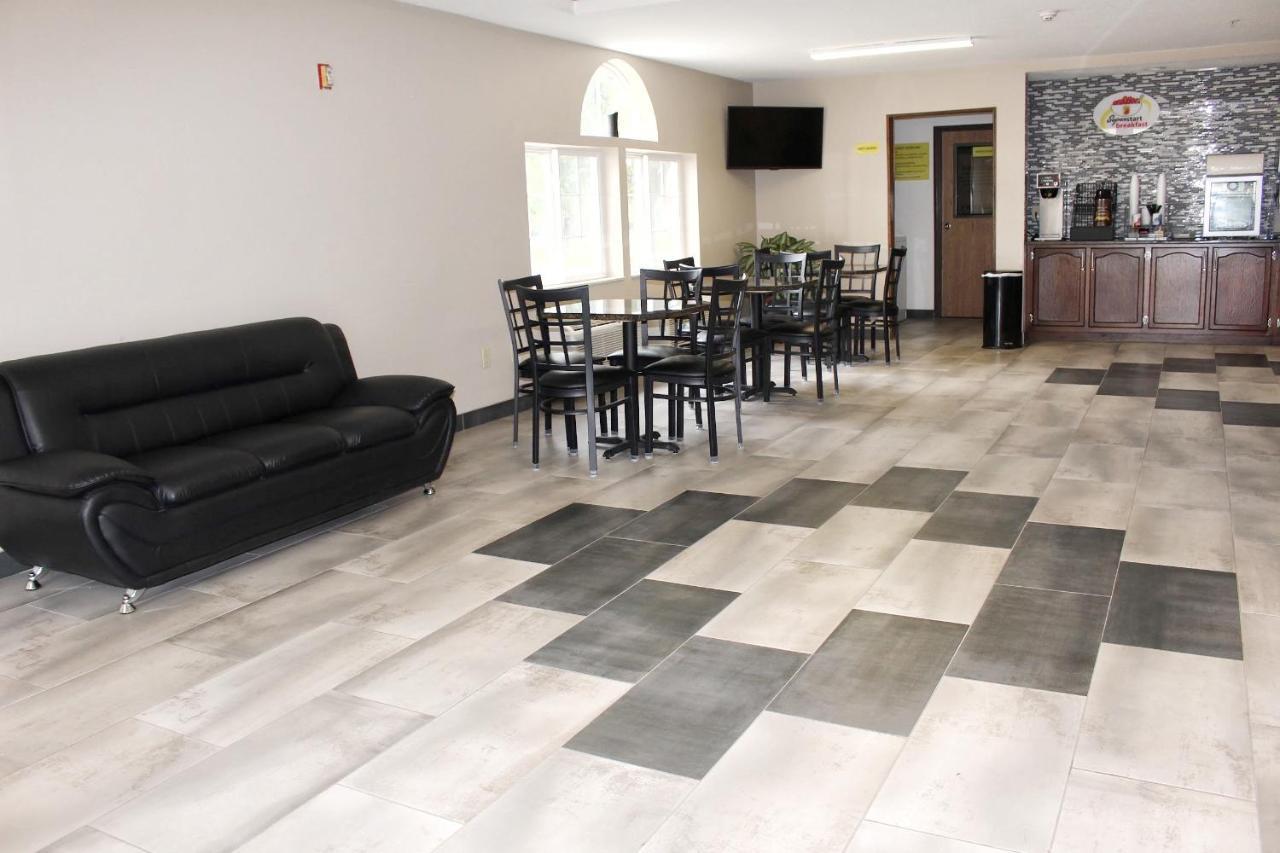 מלון Super 8 By Wyndham De Soto מראה חיצוני תמונה