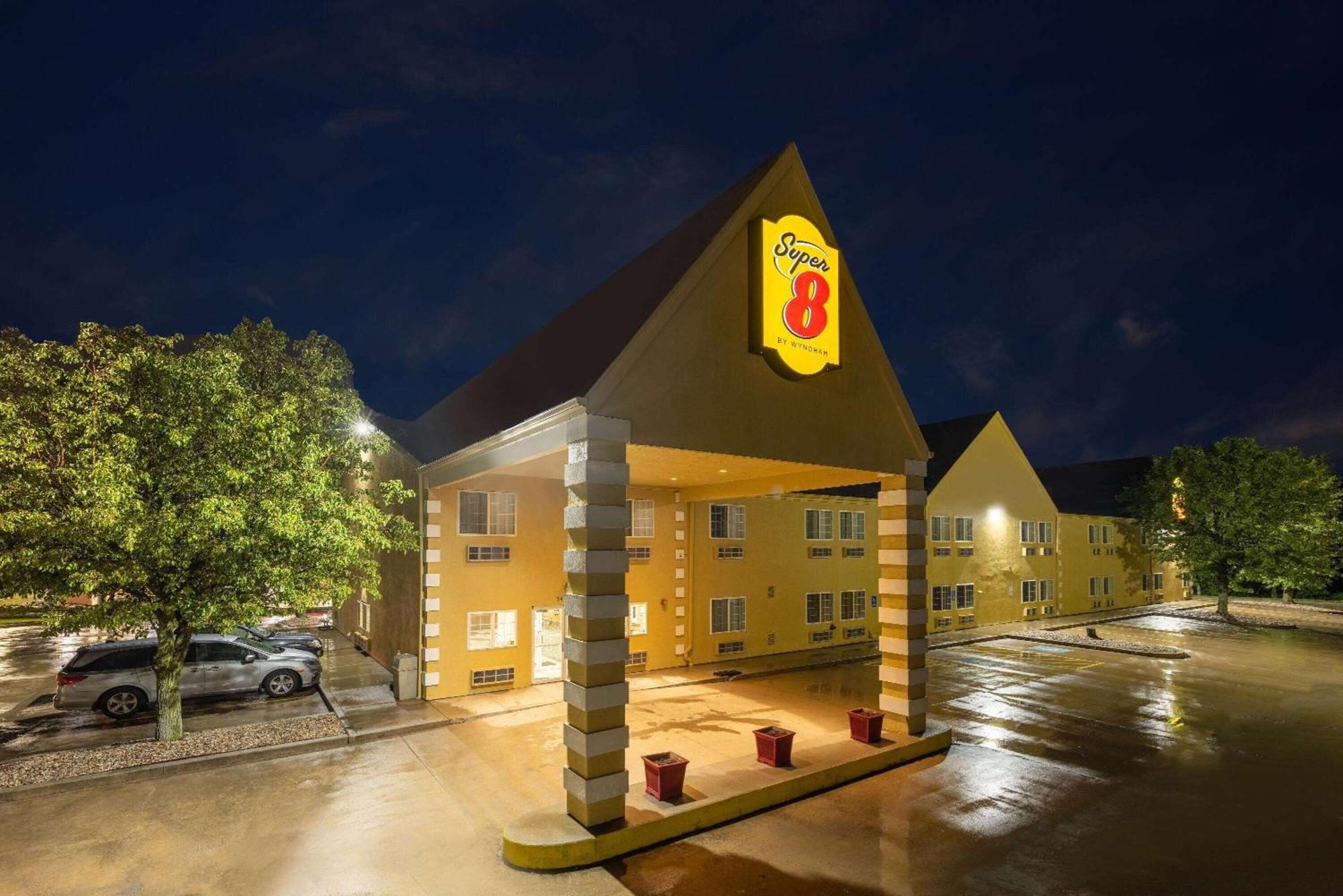 מלון Super 8 By Wyndham De Soto מראה חיצוני תמונה